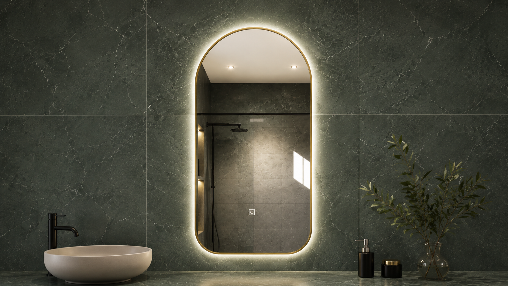 Gloria — bathroom from